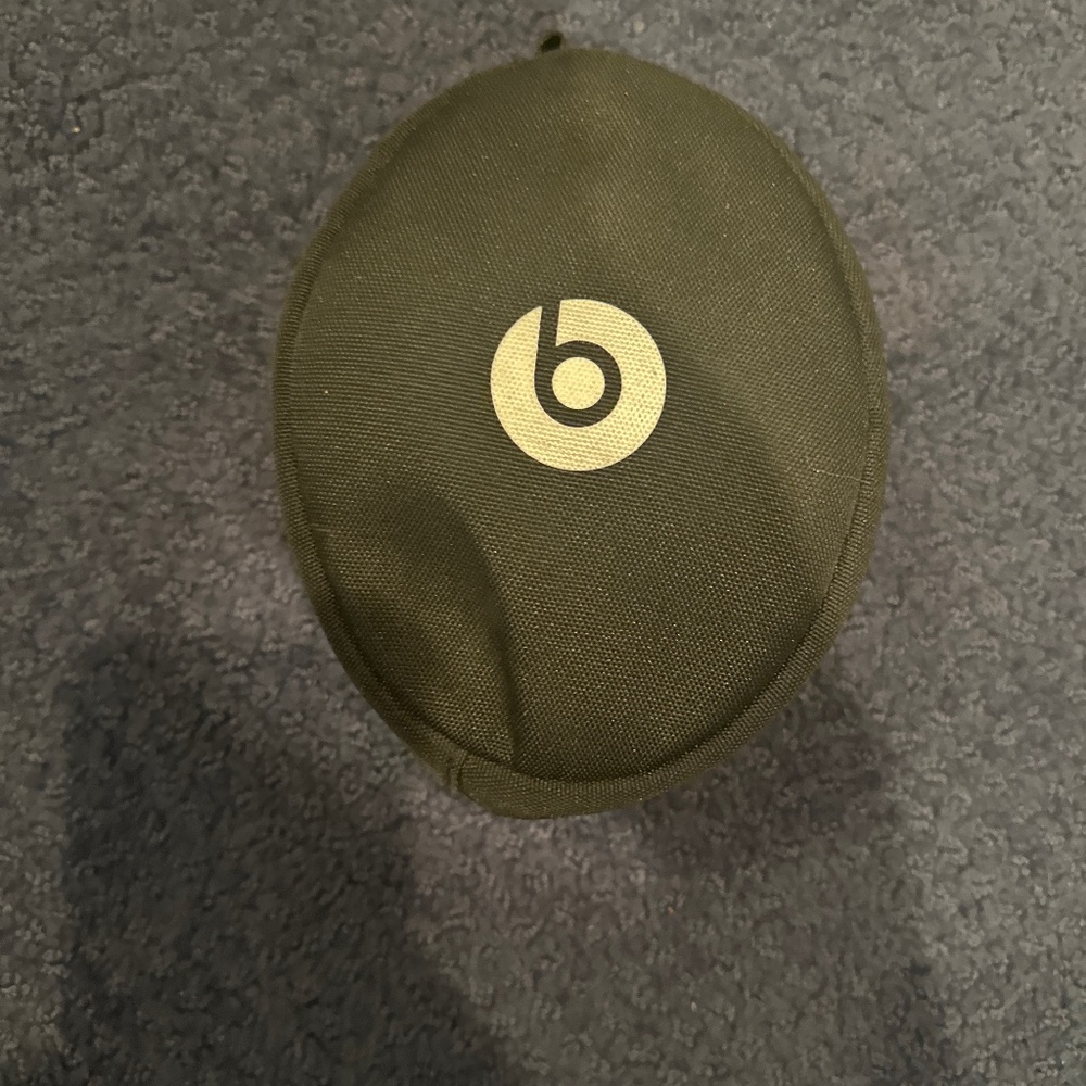 Beats Solo pro silver/gold